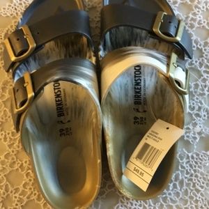BIRKENSTOCK’s Brand new multi gold color sz 39